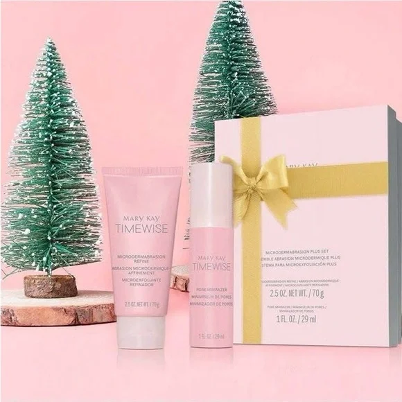 Mary Kay Satin Hands Trio with Green and White Packaging